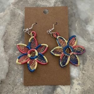 Womens/girls earrings 🌸